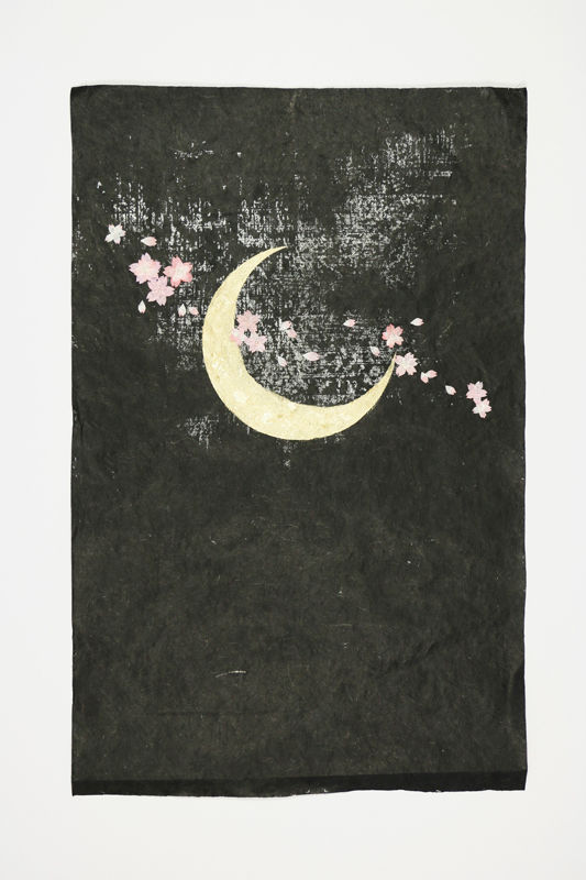 墨染めをベースに月夜の夜桜をイメージした創作デザイン和紙