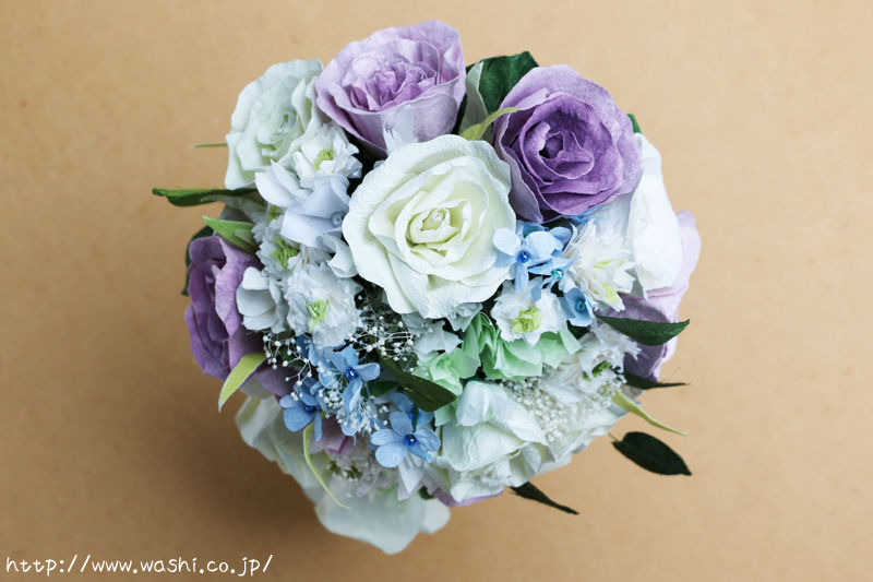 結婚1周年紙婚式 お客様オリジナルの白と淡い紫が印象的な和紙製ブーケ・花束（真上アングル）