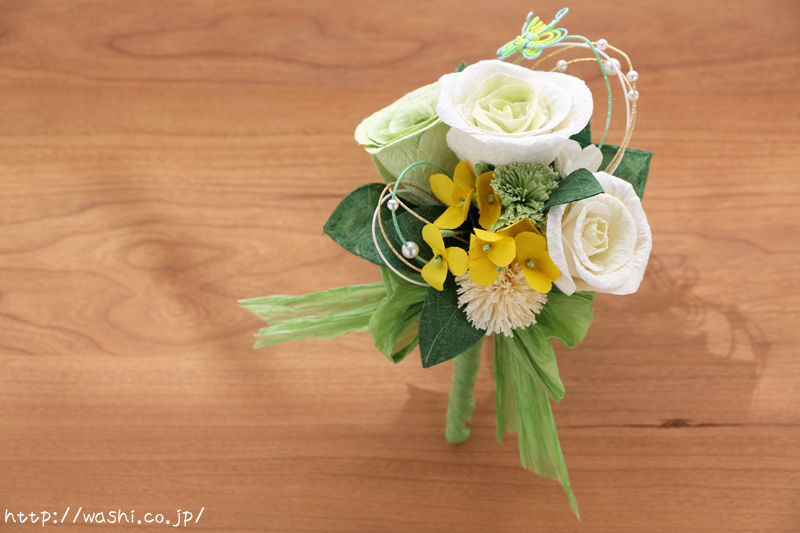 素敵な思い出と共に－和紙の花を使った菜の花ウェディングブーケ（ブートニア）