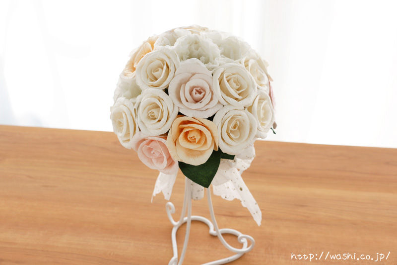 バラとトルコ桔梗の和紙ブーケ・花束（世界に一つだけの紙婚式プレゼント）正面