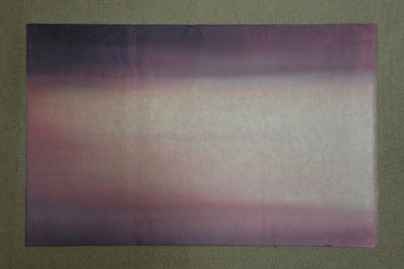 幻想的な紫基調のグラデーション染和紙
