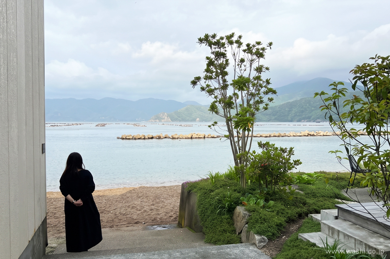 アートパネルのインスピレーションの元となった、静かな海辺の情景